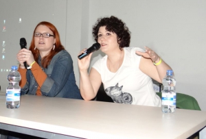 Aneta Jadowska i Milena Wójtowicz na panelu o erotyce w literaturze<br/>Fot. Agnieszka Szady