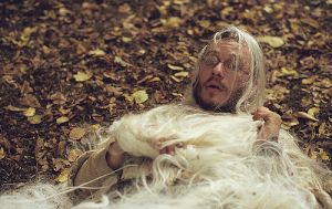 Heath Ledger tak zasmakował w bajkach, że przymierza się do roli owcy w <i>Ghost Sheep: The Way of the Shepherd</i>. Film na podstawie bajki <i>Owieczka i pasterz</i> Krasickiego wyreżysuje Jarmusch.