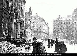 Wiedeń w 1945<br/>Źródło: www.wien.gv.at
