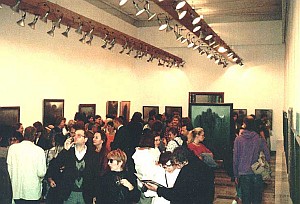 Wystawa prac Beksińskiego w Łodzi, 1995<br/>Źródło: www.DmochowskiGallery.net
