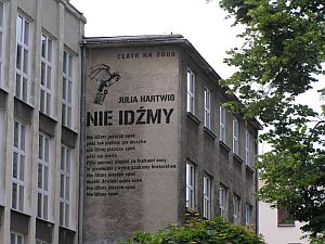 Wiersz na ścianie szkoły<br/>Fot. Agnieszka Szady